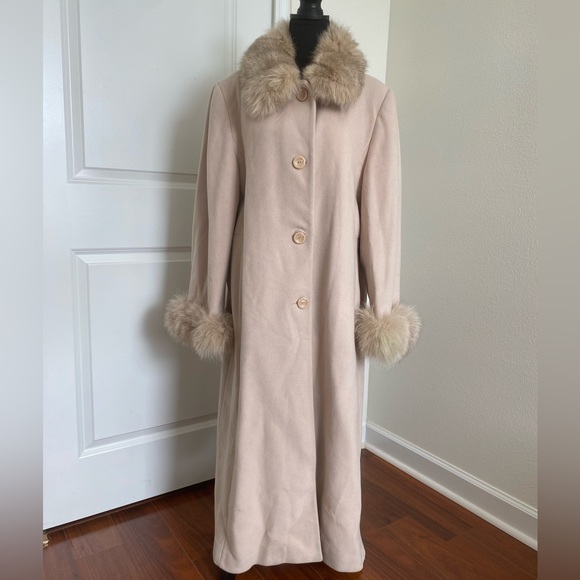 Women's Vintage Cream Coat with Real Fur Trim Size 14 - Picture 3 of 14